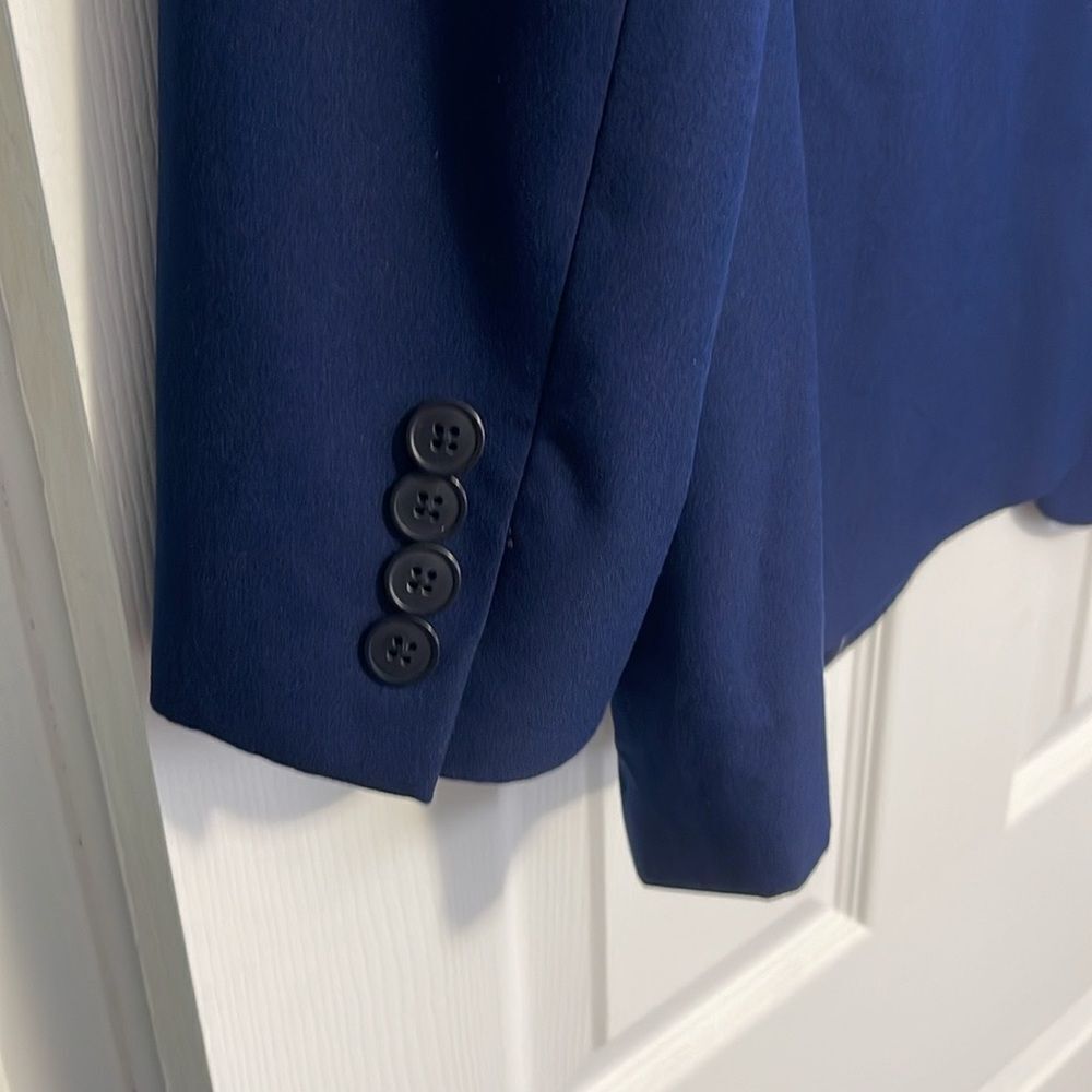 Men’s Van Heusen suit jacket! - Picture 3 of 8
